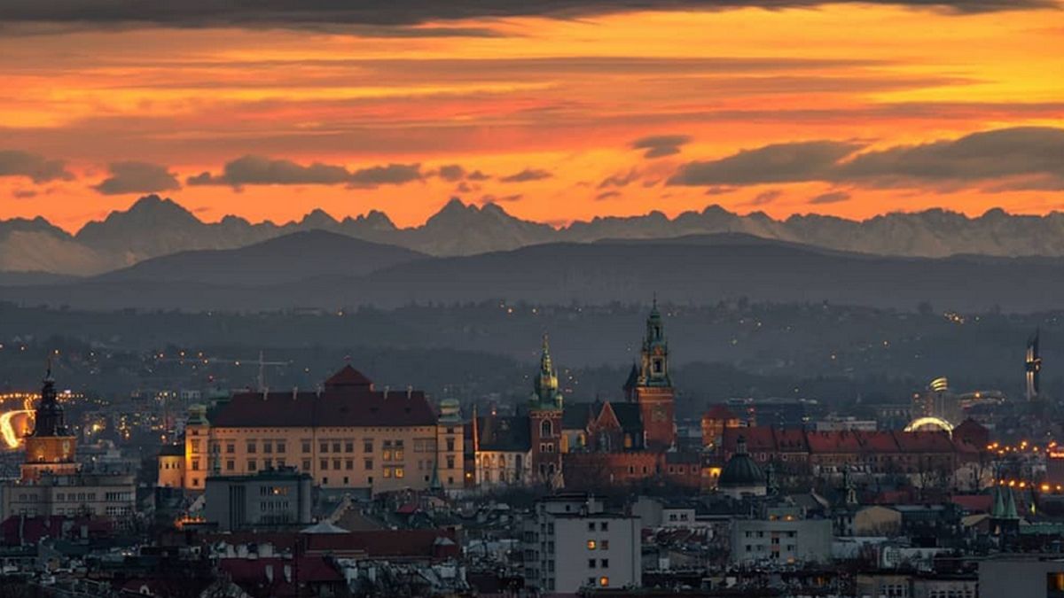 Zdjęcie dnia. Tatry widziane z Krakowa 1