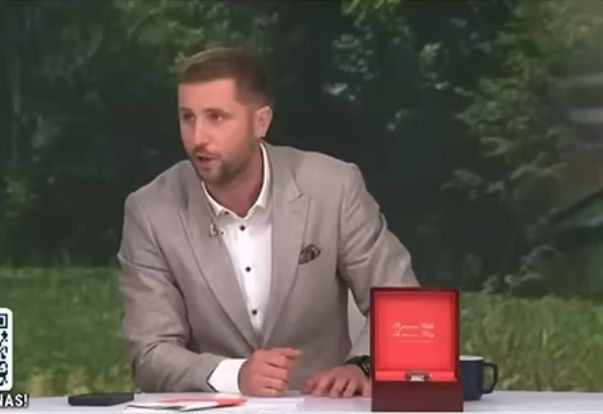 Miłosz Kłeczka w Republice