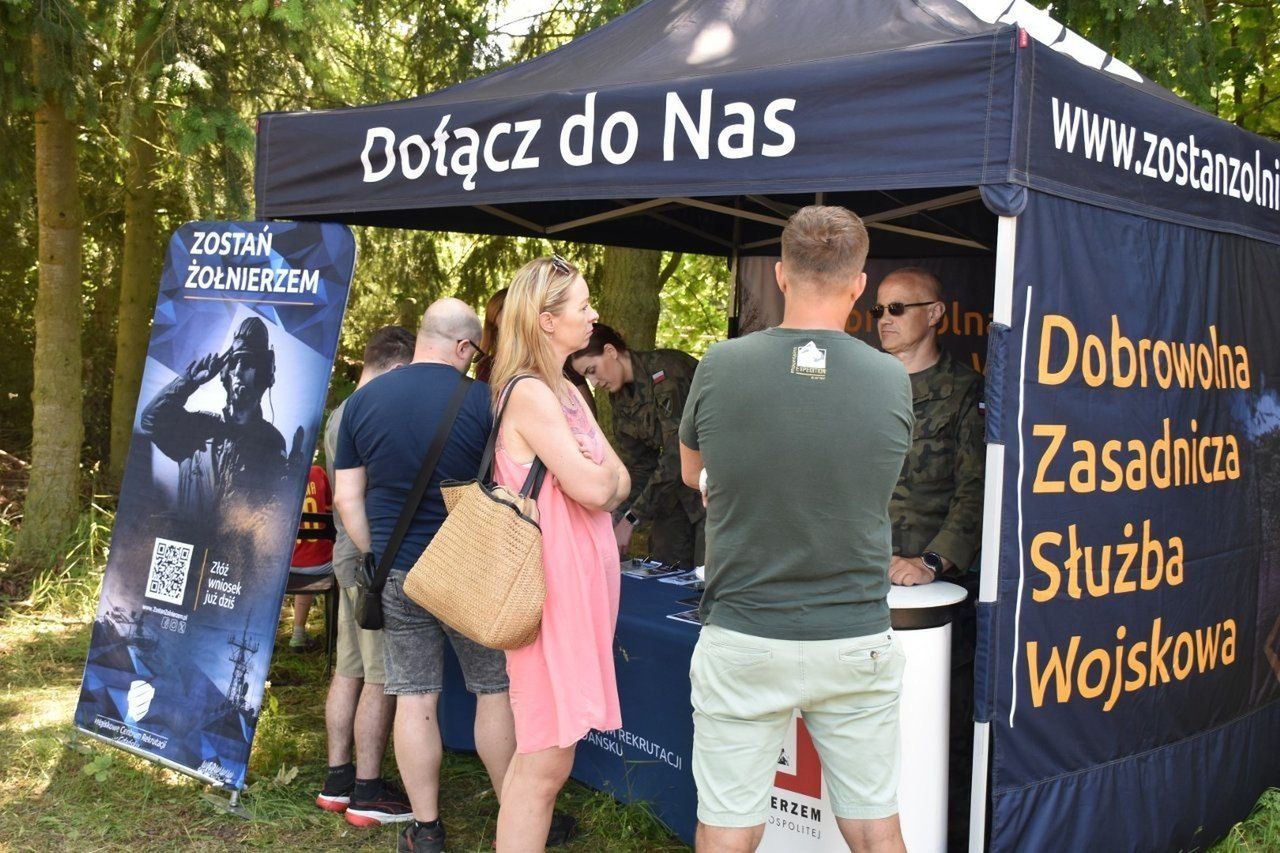 Wojsko chce kusić zarobkami