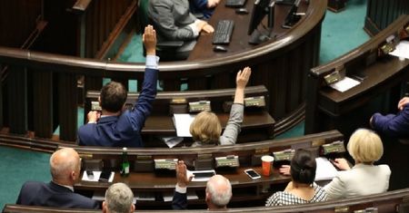 Burmistrzowie i radni będą rządzić dłużej? Planują wydłużyć kadencję
