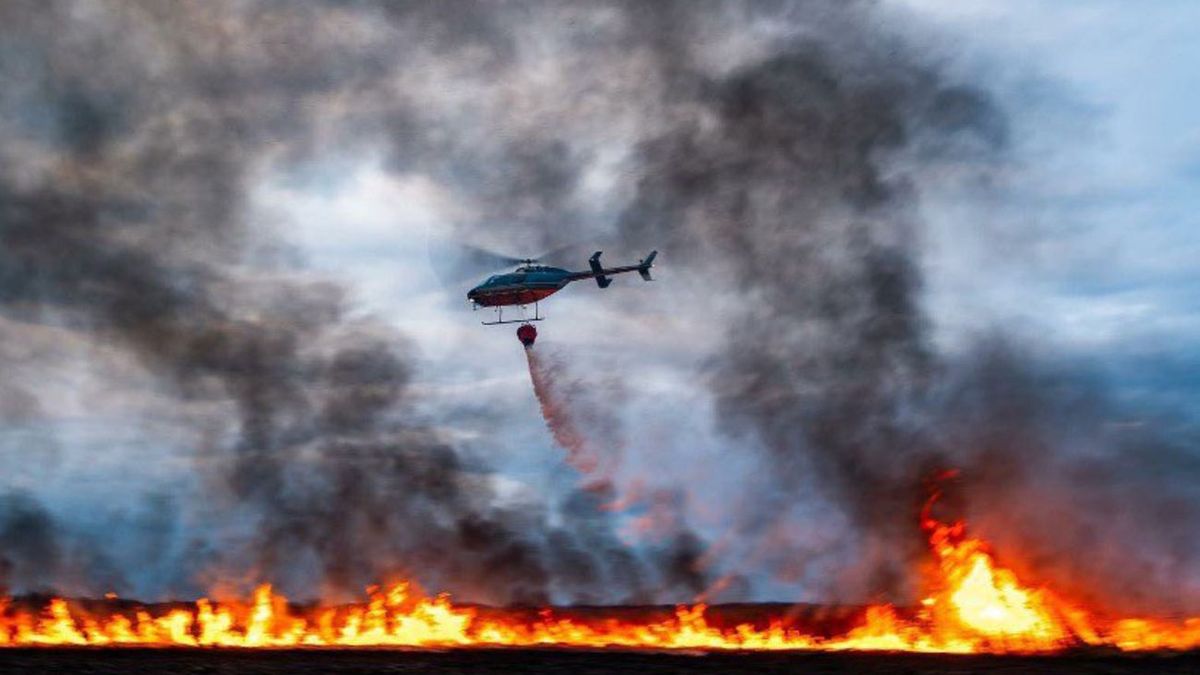 Akcja gaśnicza trwa. Żołnierze WOT i dron Bayraktar nad Biebrzą