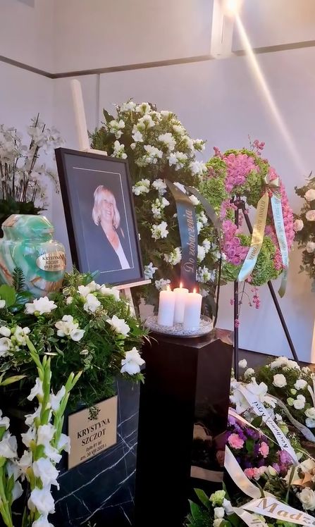 Kayah pokazała nagranie z pogrzebu mamy