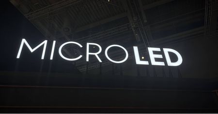 Pogromca OLED już jest i można go kupić!
