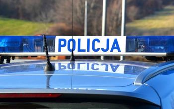 Szedł z nożem na policjanta. Nie żyje. Tragedia w Nowym Sączu
