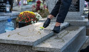 "Mamy ręce pełne roboty". Tyle można zarobić na sprzątaniu grobów