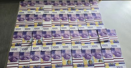 1,2 mld euro w fałszywych banknotach. Trop prowadzi do Chin