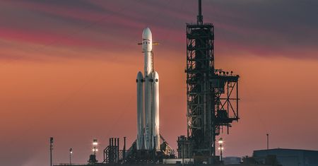 Bezos osiągnął swój cel, NASA zawiesiła kontrakt ze SpaceX