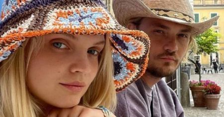 Wtulona w męża Margaret pozuje w fantazyjnym bikini na meksykańskich wakacjach (ZDJĘCIA)