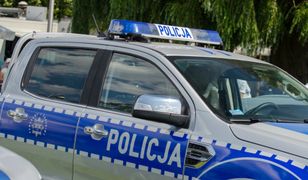 Koszmar w Warszawie. 13-latkę znaleziono w krzakach, była półnaga i półprzytomna