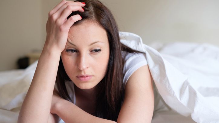 Zespół napięcia przedmiesiączkowego – przyczyny, objawy, leczenie