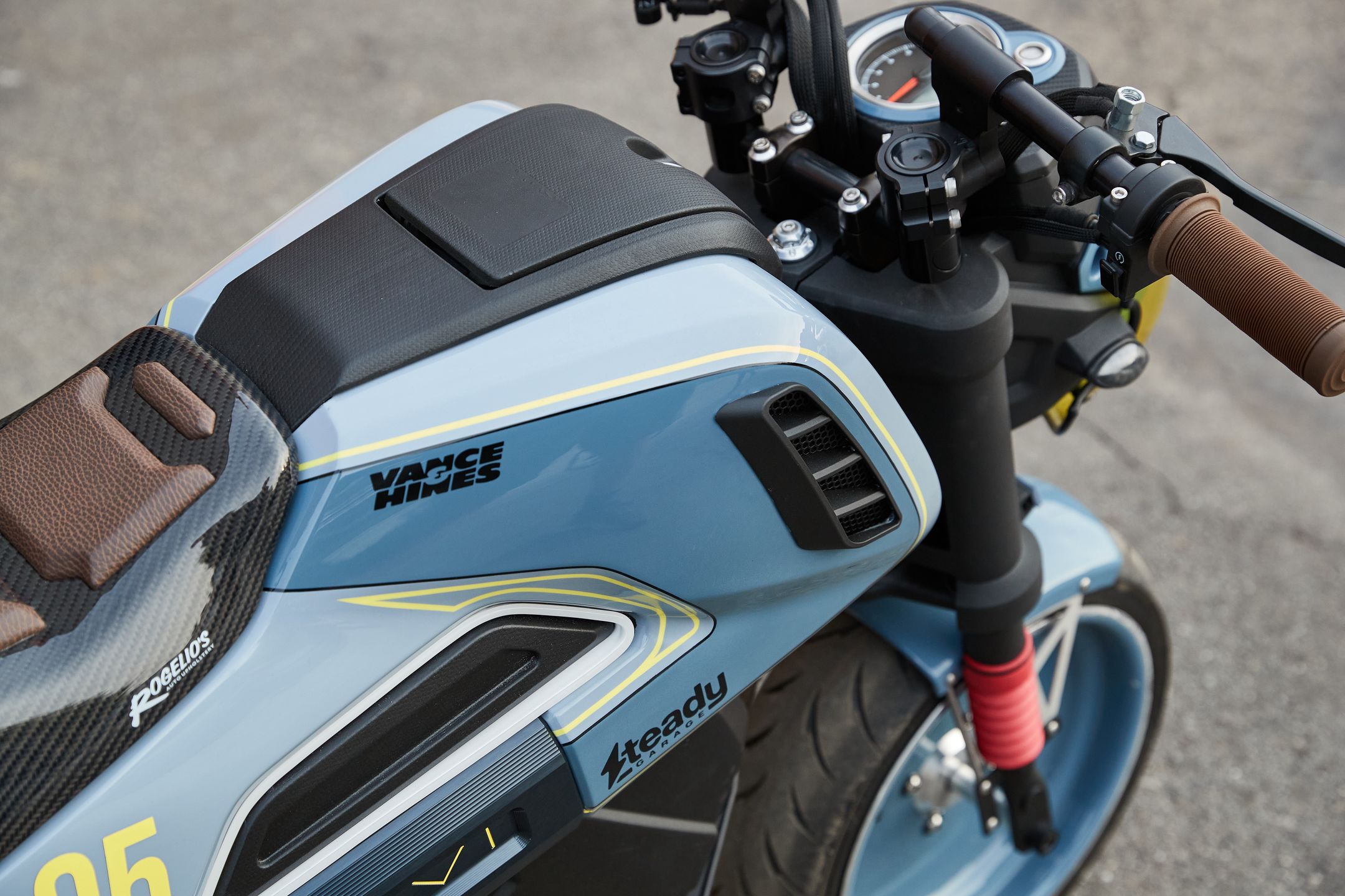Honda Navi od Steady Garage