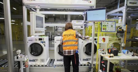 "Turcja kupuje, Polska bieduje!". Pracownicy fabryk Beko nie kryją wściekłości