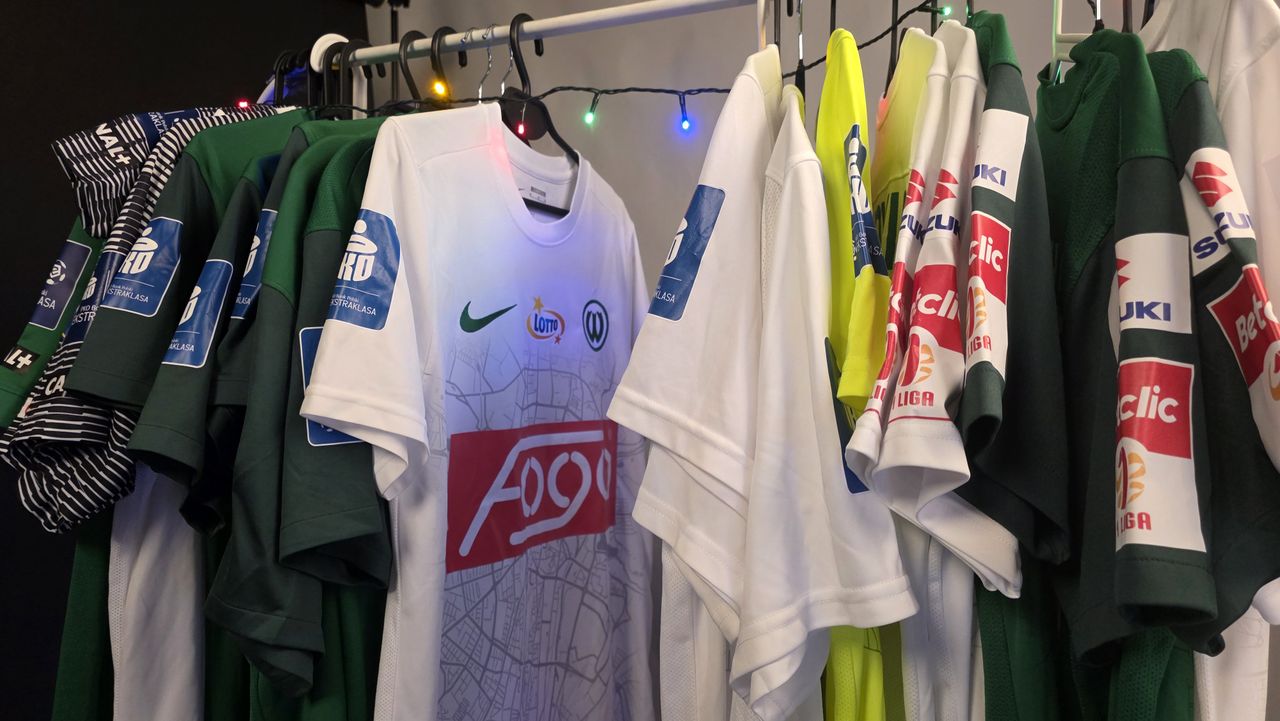 Warta Poznań dorzuca "dogrywkę". Kolejna szansa na zdobycie unikatowych koszulek i wsparcie budowy nowej trybuny