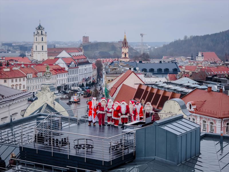 Polscy Mikołajowie już wyruszyli. "Wiedzieliśmy, że musimy odbyć tę podróż"