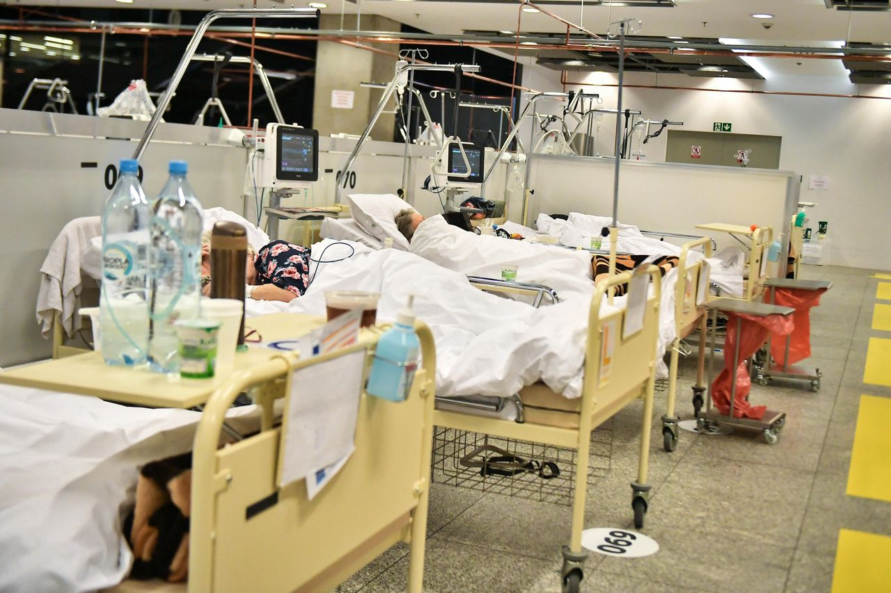 Koronawirus. Pacjenci z Polski potrzebują wody, bielizny i ubrań. Niemcy organizują zbiórki