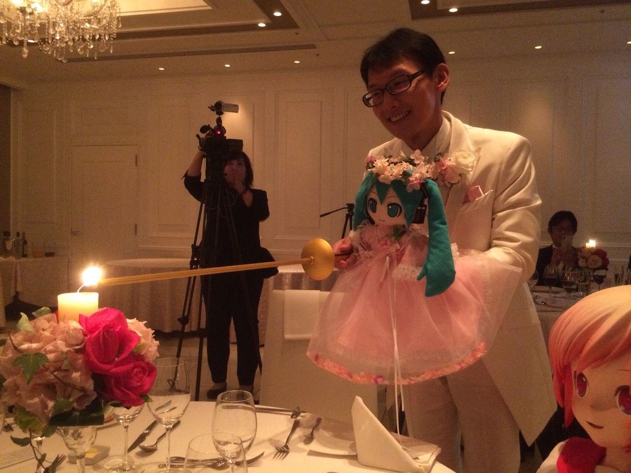 Japończyk poślubił hologram 