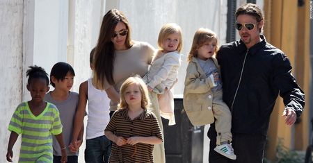 Angelina Jolie chce samotnie adoptować siódme dziecko