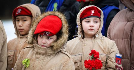 Tak zmuszają ukraińskie dzieci, by pokochały Rosję. 2 mln rubli dla nauczycieli