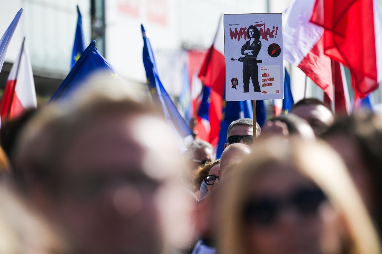 Owsiak krytykowany za obecność na marszu. "Jednostronnie polityczna impreza"