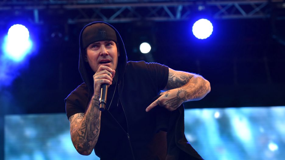 Shane Lynch wyprowadził się z domu.