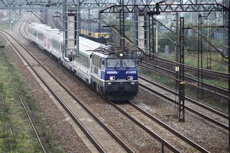 "To dalej polityka, a nie biznes". Ekspert o zamieszaniu wokół podwyżki cen biletów PKP Intercity