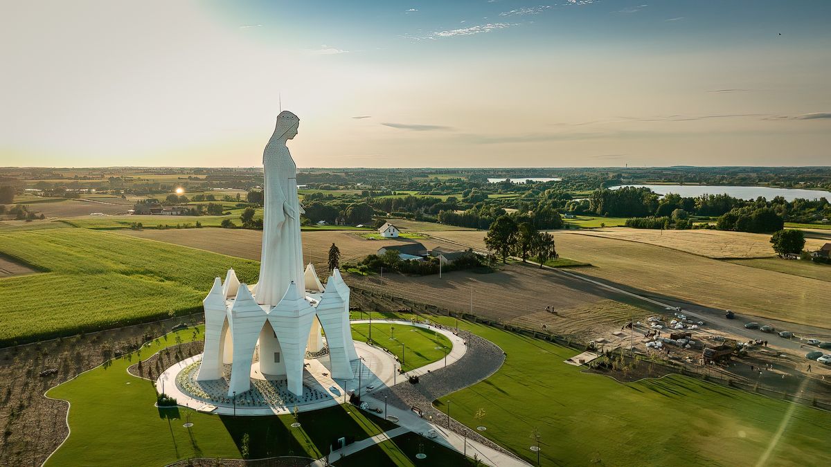 Figura znajduje się w Konotopiu w gminie Kikół