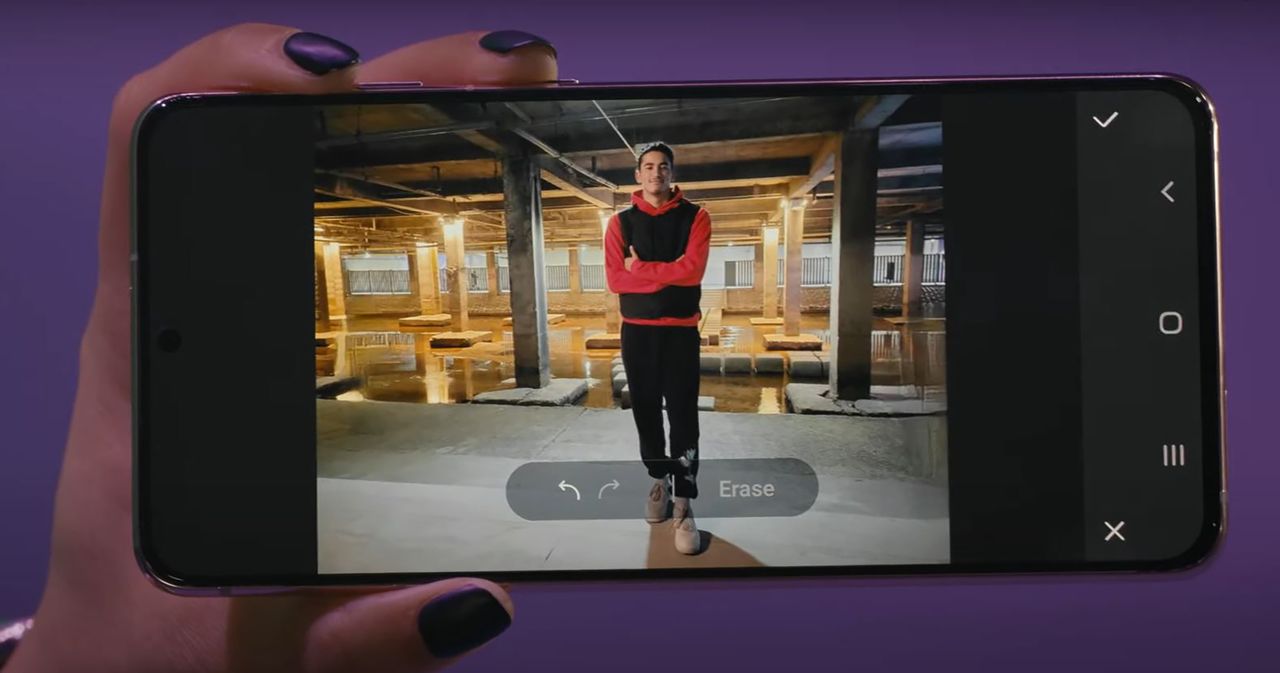 Sztuczna inteligencja w Samsungu Galaxy S21 usunie ze zdjęć niepożądane obiekty