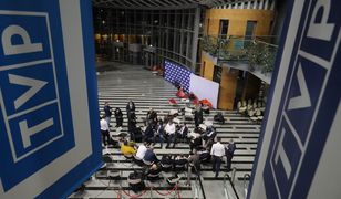 Co się dzieje w TVP Info? PO: Koniec TVPiS. TVP info wyłączone