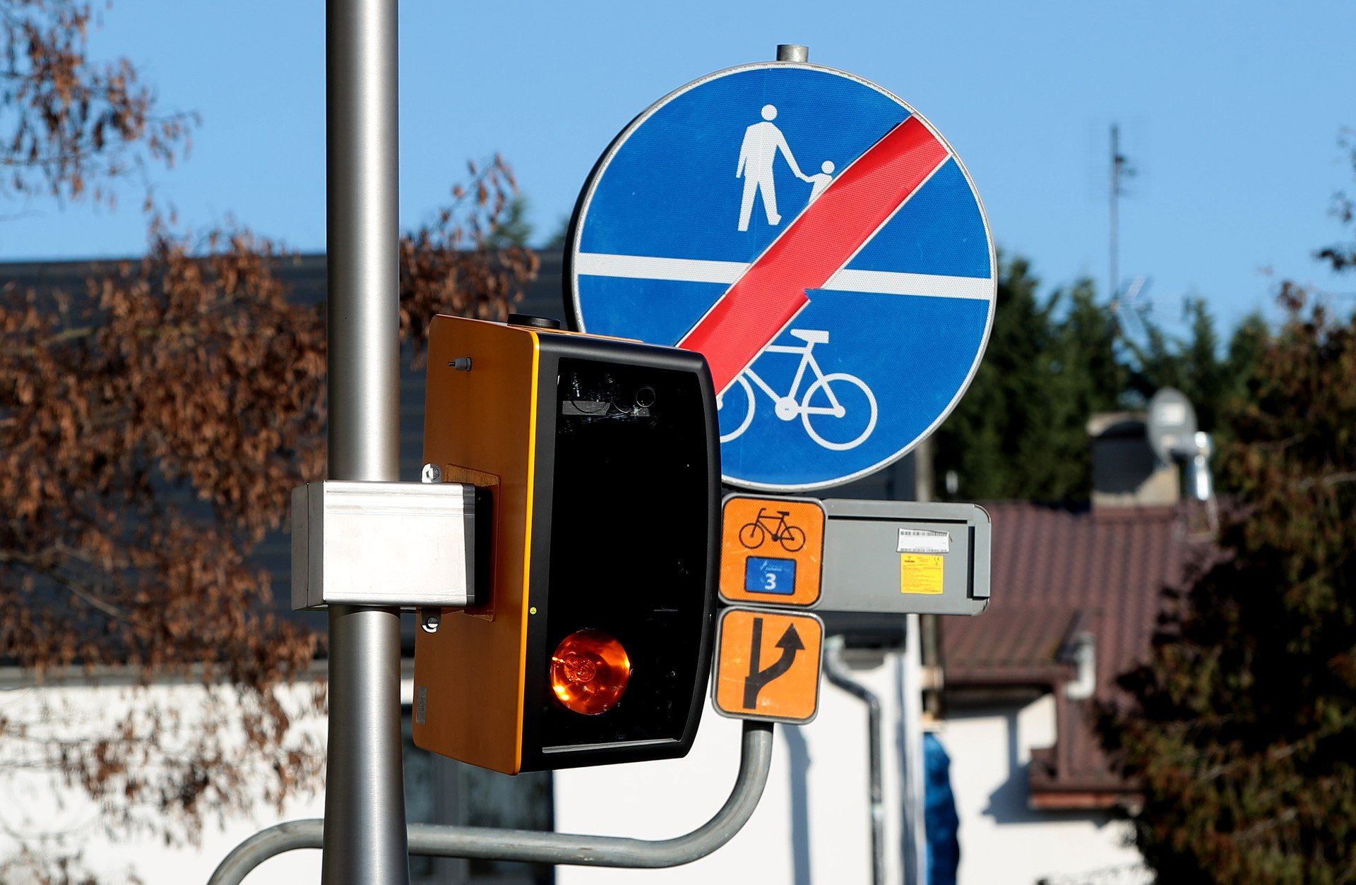 Nowy strażnik prędkości na DK13. Sprawdza kilka aut jednocześnie