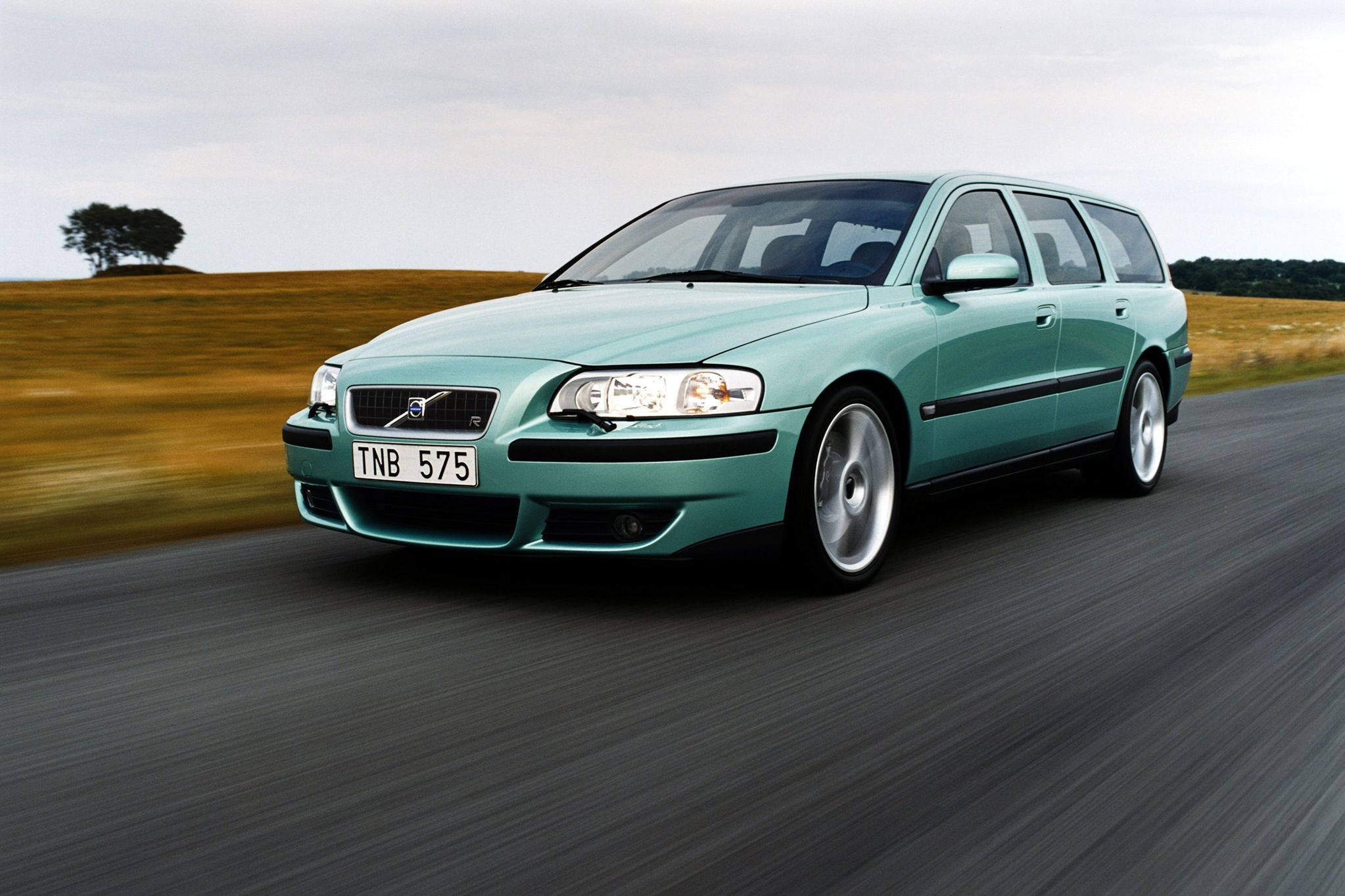 Atrakcyjnie wyglądające V70 R napędzał 300-konny silnik 2.5 T.