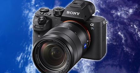 Pierwszy film 4K z orbity Ziemi został nakręcony aparatem Sony A7S II
