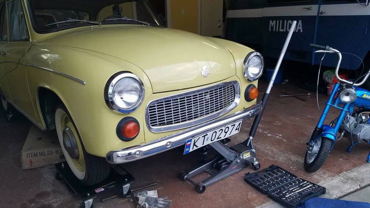 Miłośnicy starych polskich pojazdów nawet w USA naprawiają je własnoręcznie