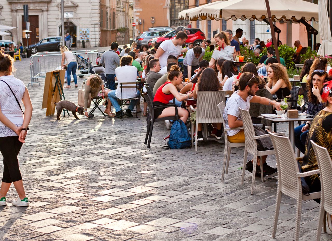 Tourists fled from an Italian restaurant 15 years ago (illustrative picture)