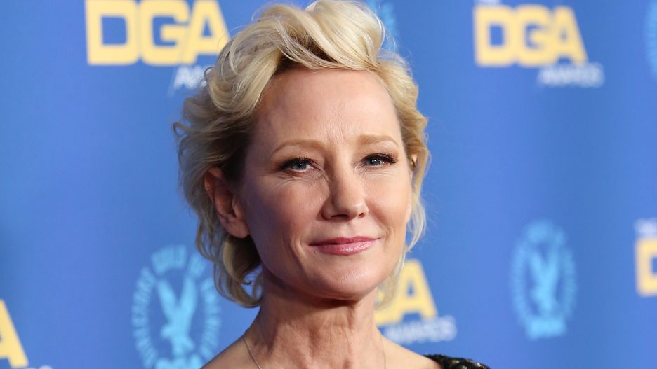 Anne Heche zmarła w wyniku obrażeń po wypadku samochodowym