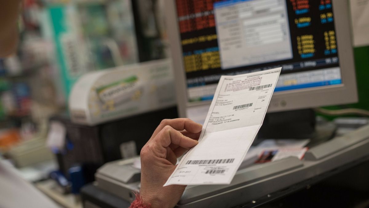 Apteka zimow? por?
Fot.Tadeusz Koniarz/East News Tarnow 26.01.2017  W aptece.
Tadeusz Koniarz