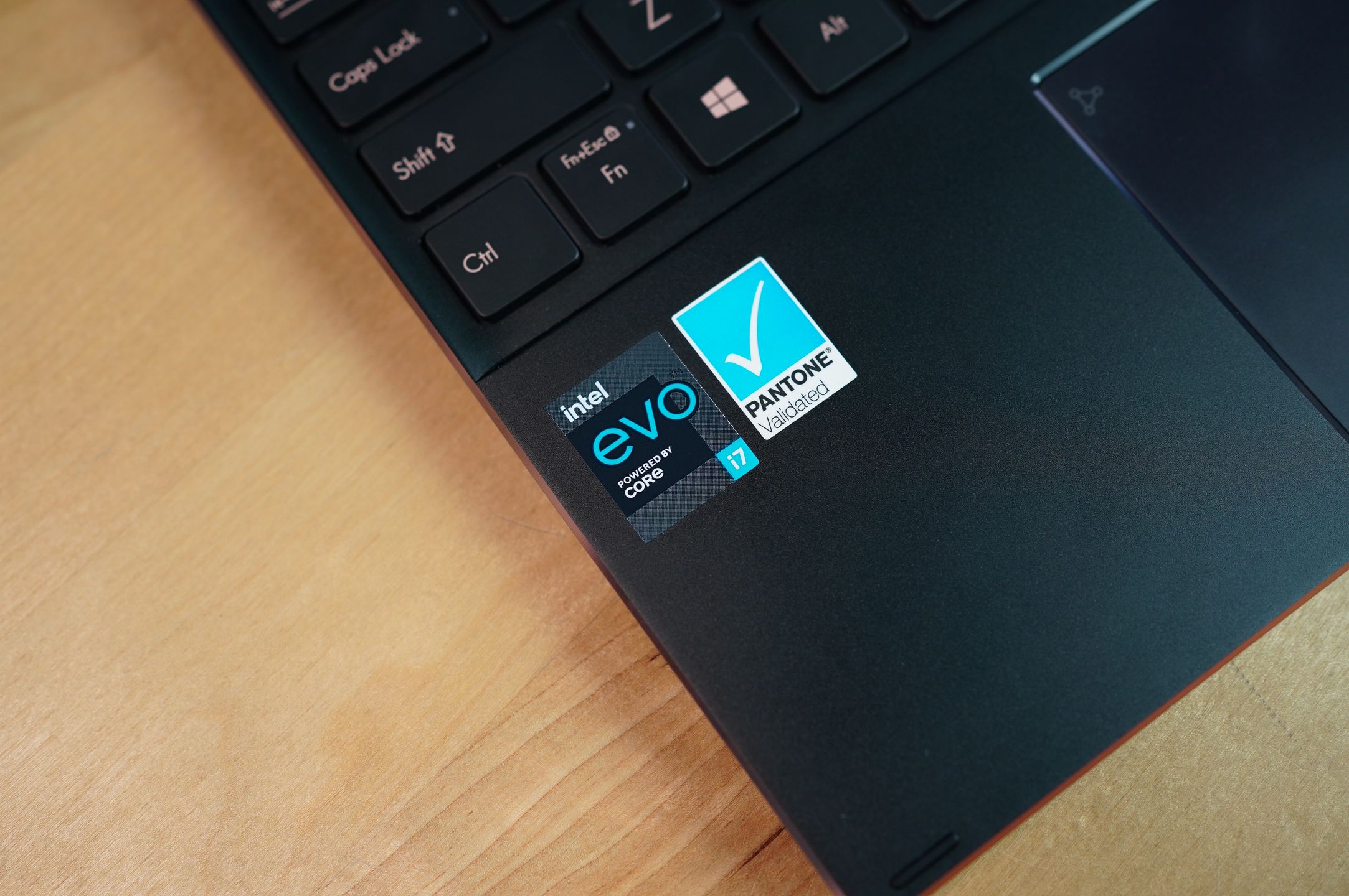 ASUS ZenBook Flip S 13 - od przodu