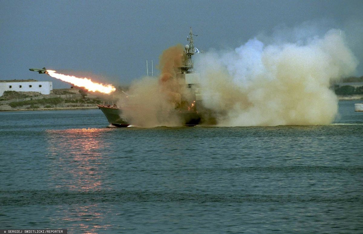 Rosyjska Flota Czarnomorska od kilku dni ostrzeliwuje terytorium Ukrainy