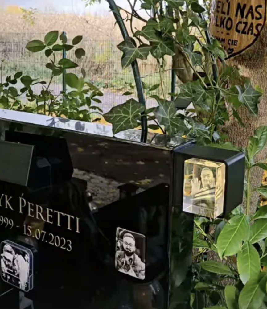 Nagrobek Patryka Perettiego