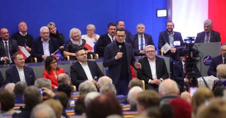 Morawiecki zmienia zdanie? "Mamy prawo, a nawet obowiązek"