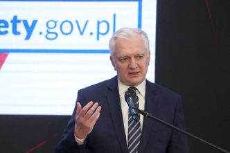 Konferencja Jarosława Gowina ws. obostrzeń. "Odmrażamy gospodarkę i oferujemy nowe formy wsparcia"