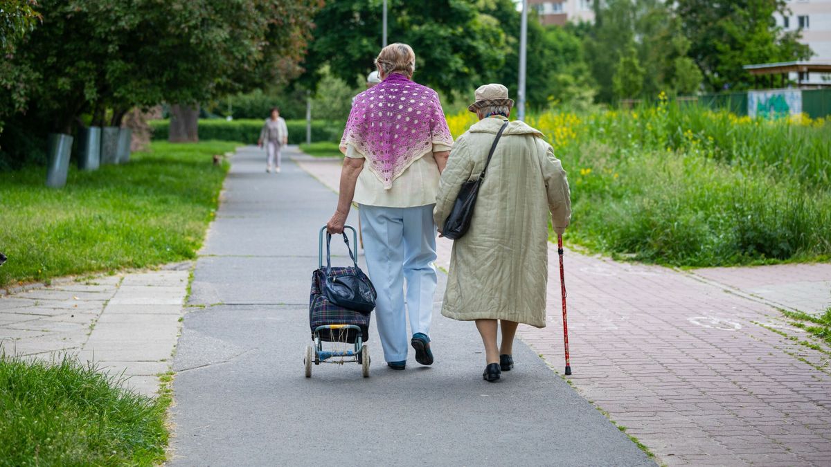 ARKADIUSZ ZIOLEK/East News