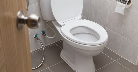 Przetrzyj tym deskę. Żółte plamy znikną w oczach