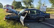 Kierowca BMW wyprzedzał kilka pojazdów na raz. Trafił do szpitala!