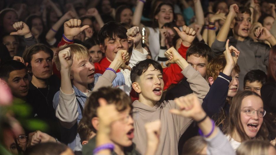 Młodzieżowe Słowo roku 2025. Co zwycięży?