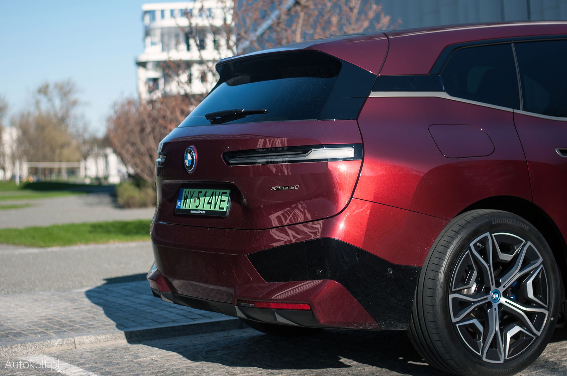 BMW iX