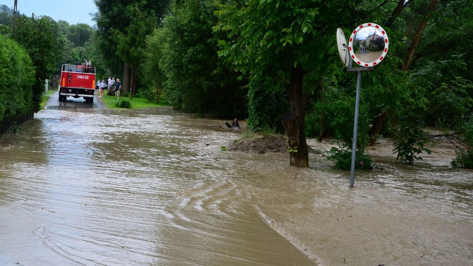 Podkarpacie: Ponad 500 interwencji straży pożarnej po intensywnych ulewach