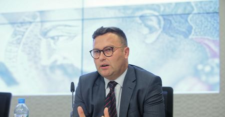 Tarcza antyinflacyjna i podwyżki stóp procentowych. Mogą trwać dłużej niż zakładano