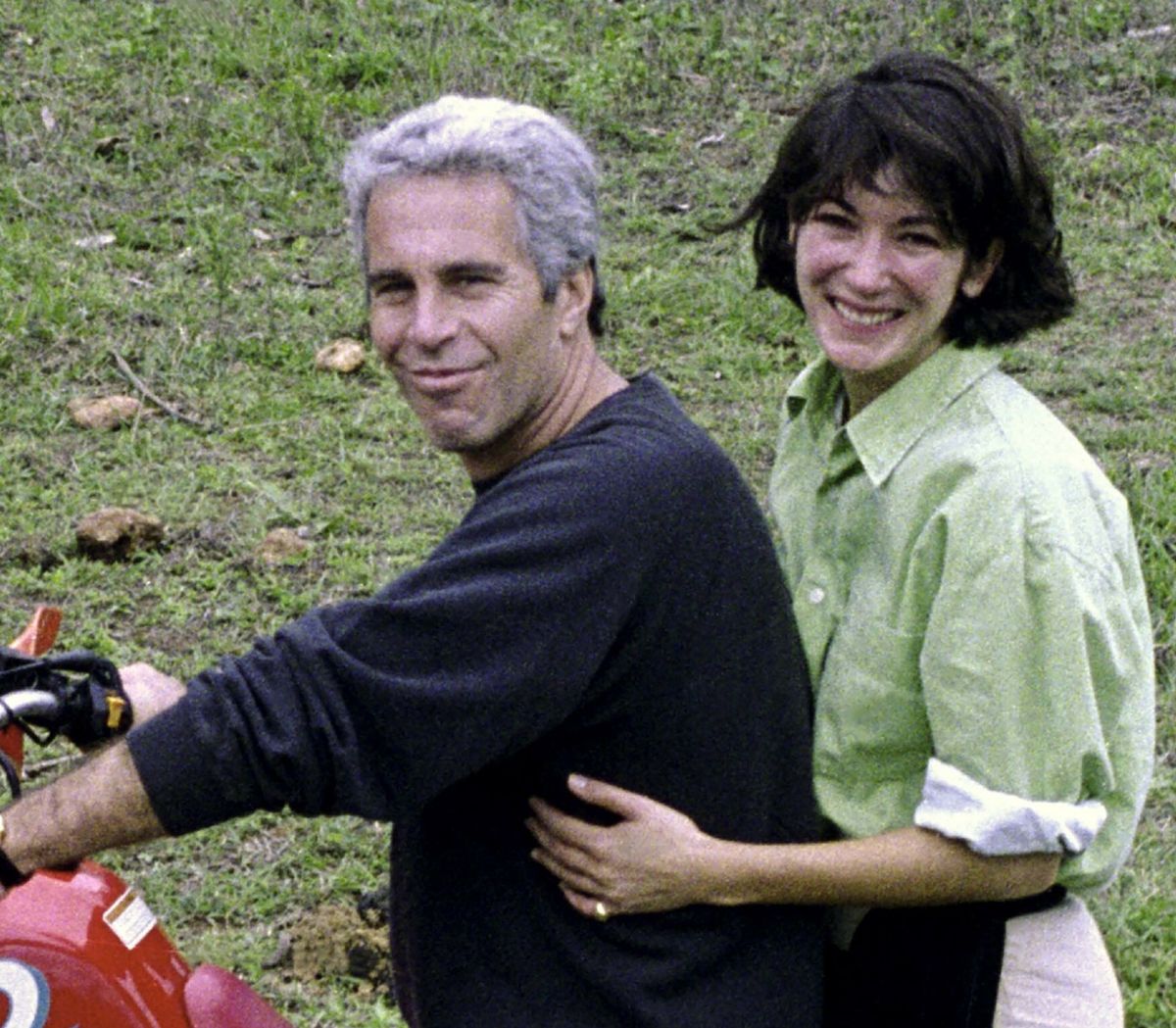 Ujawniono tzw. listę Epsteina. Kto się na niej znalazł? Na zdjęciu: Jeffrey Epstein i jego wspólniczka Ghislaine Maxwell