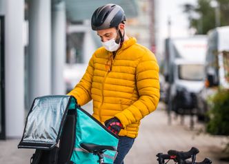 Jokr wycofuje się z Polski. Na pożegnanie szykuje ogromną wyprzedaż