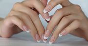 Japoński manicure hitem 2025. Naturalne paznokcie wracają do łask